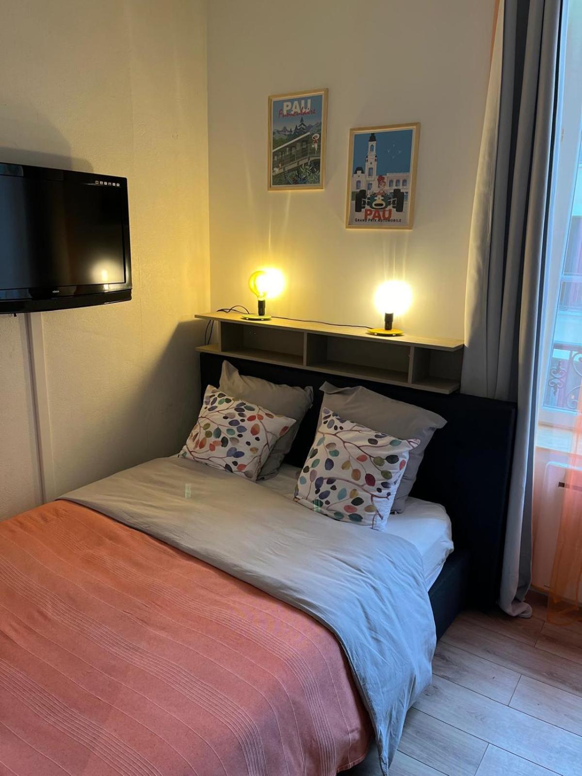 Studio Cosy En Coeur De Ville Pau Ngoại thất bức ảnh